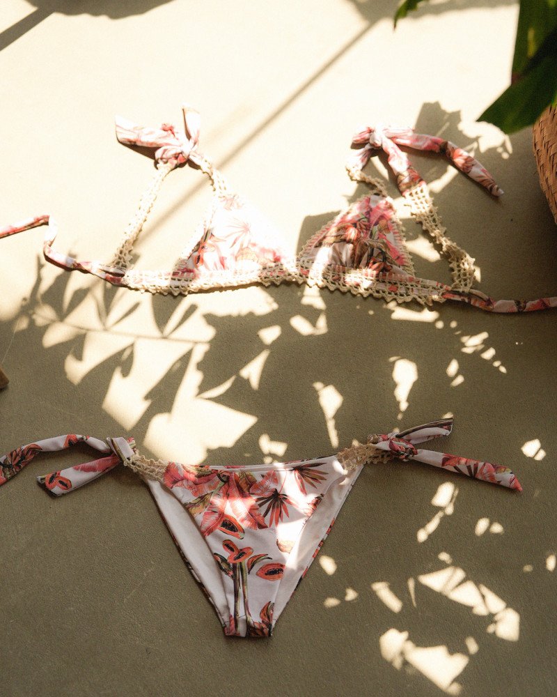 Μαγιό γυναικείο σετ μπικίνι τρίγωνο με πλεκτές λεπτομέρειες